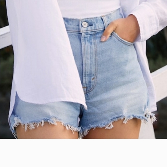 Abercrombie & Fitch Pants - Abercrombie&Fitch high rise cut off short